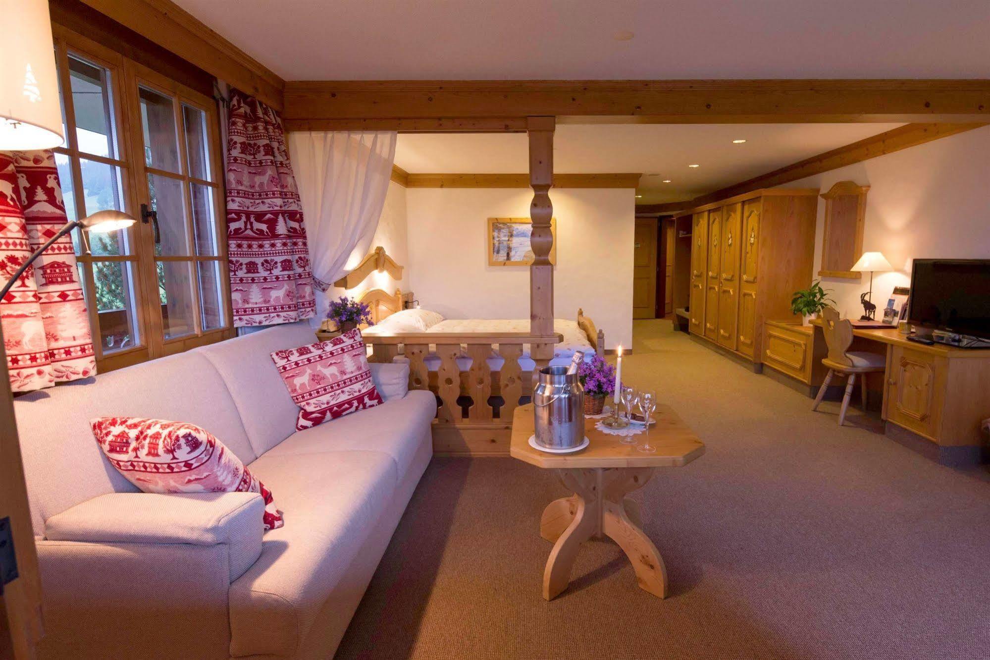 Hotel Le Grand 4*